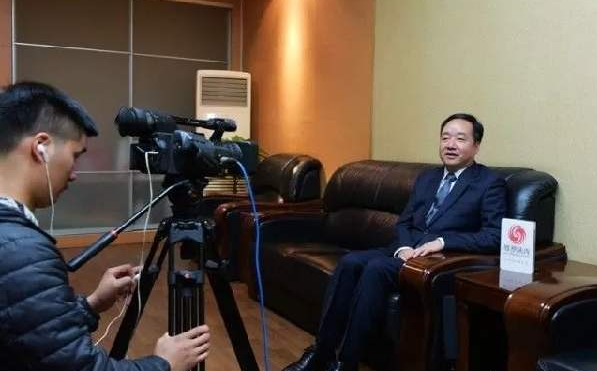 “财政部确定：电子票据与纸质票据具有同等法律效力”