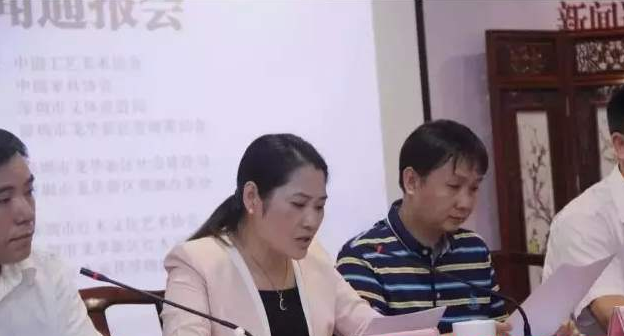 “我海外汇市场运行平稳 人民币汇率稳定有支撑”